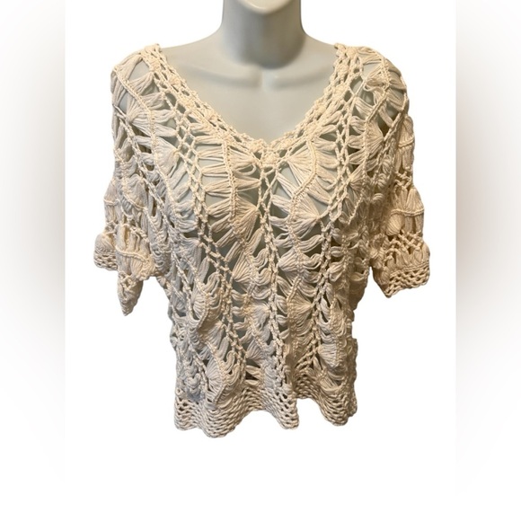 Chico’s Open Crochet Macrame Ivory SS Sweater Sz 1/M Casual Summer Pullover Top - Picture 1 of 5